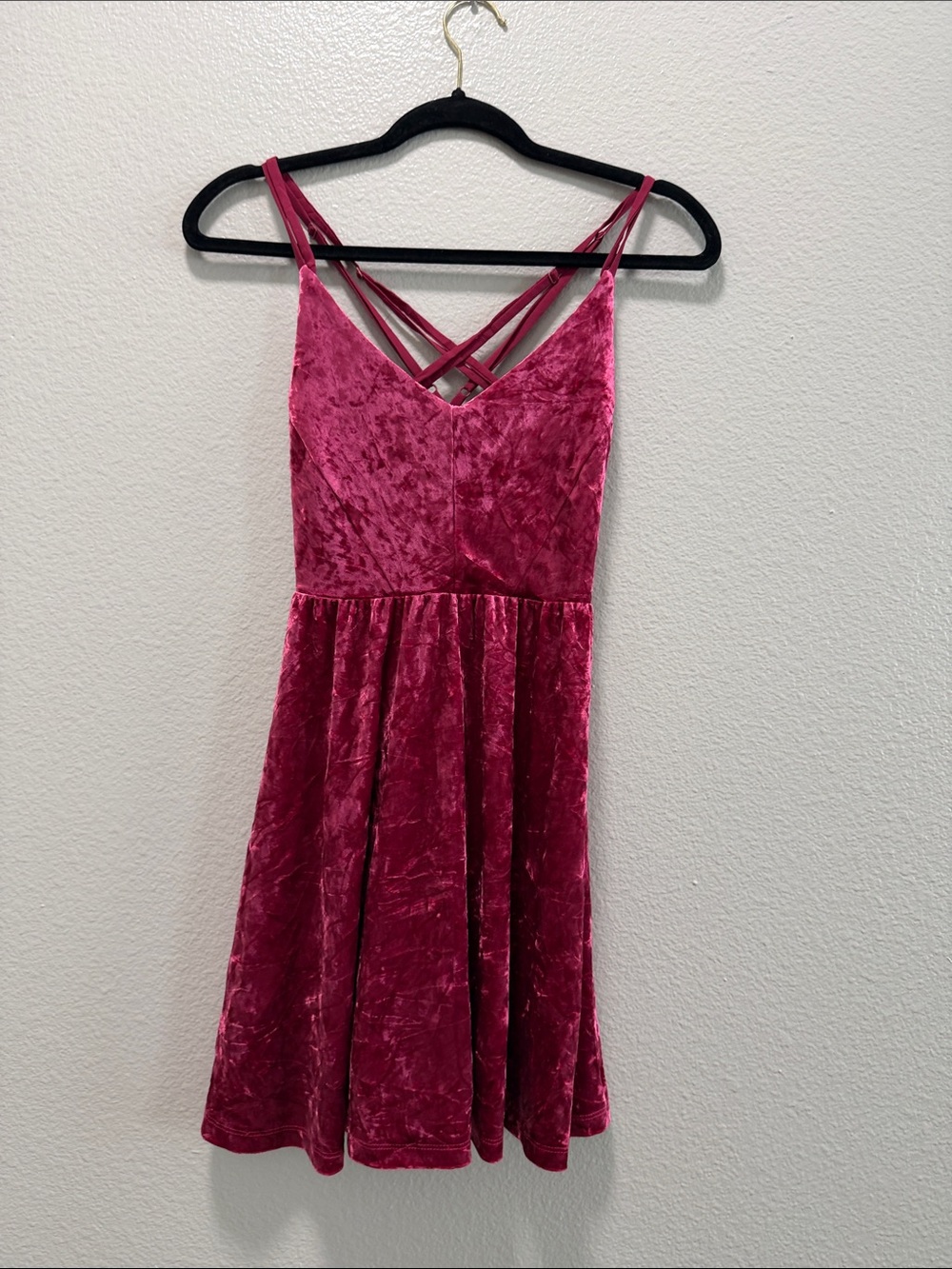 Forever 21 Fuchsia Crushed Velvet Strappy Skater Dress